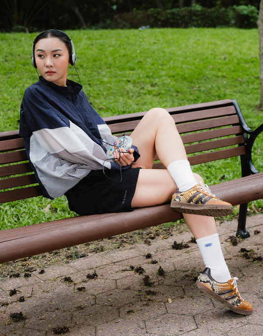 Aim Higher Club Unisex Sweat Shorts/ Black