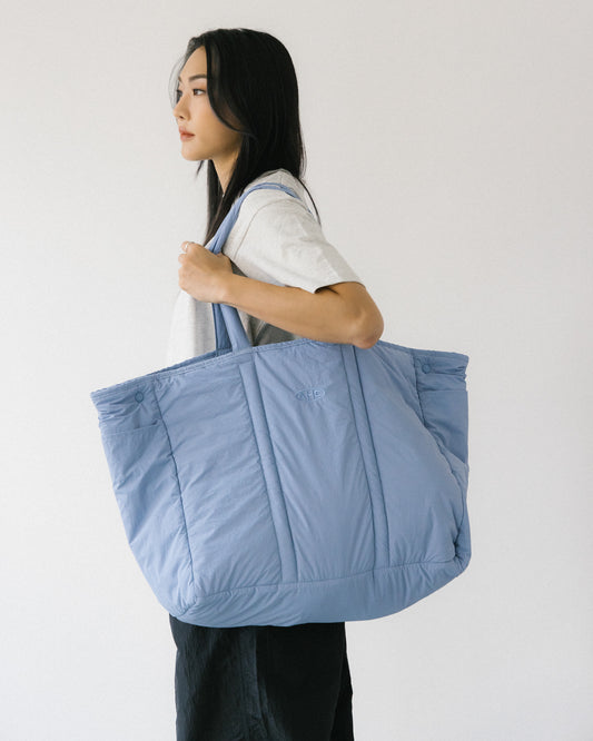Aim Higher Club Convertible Cloud Tote Bag/ Baby Blue