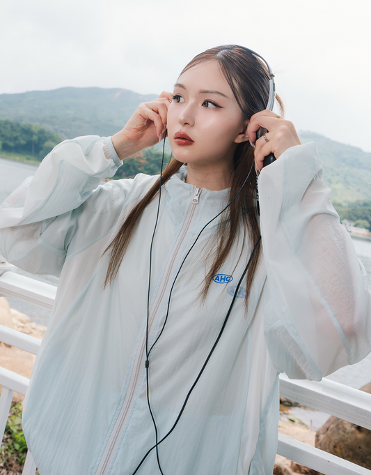 (Pre-order) Aim Higher Club Ultra-Lightweight Unisex Windbreaker/ Ice Blue