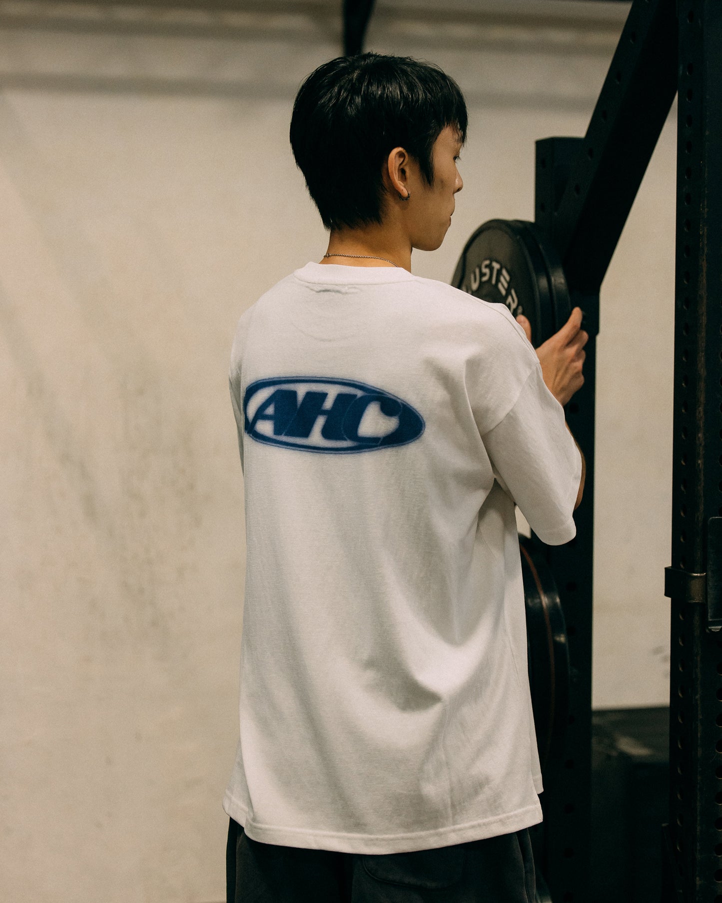 Aim Higher Club Unisex Retro Oval Logo Tee/ Off White