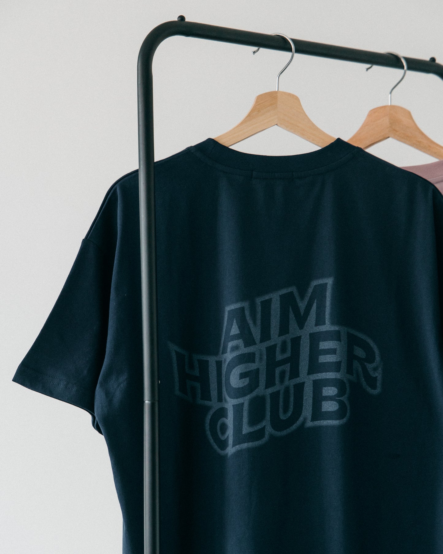 Aim Higher Club Wave Logo Tee/ Navy