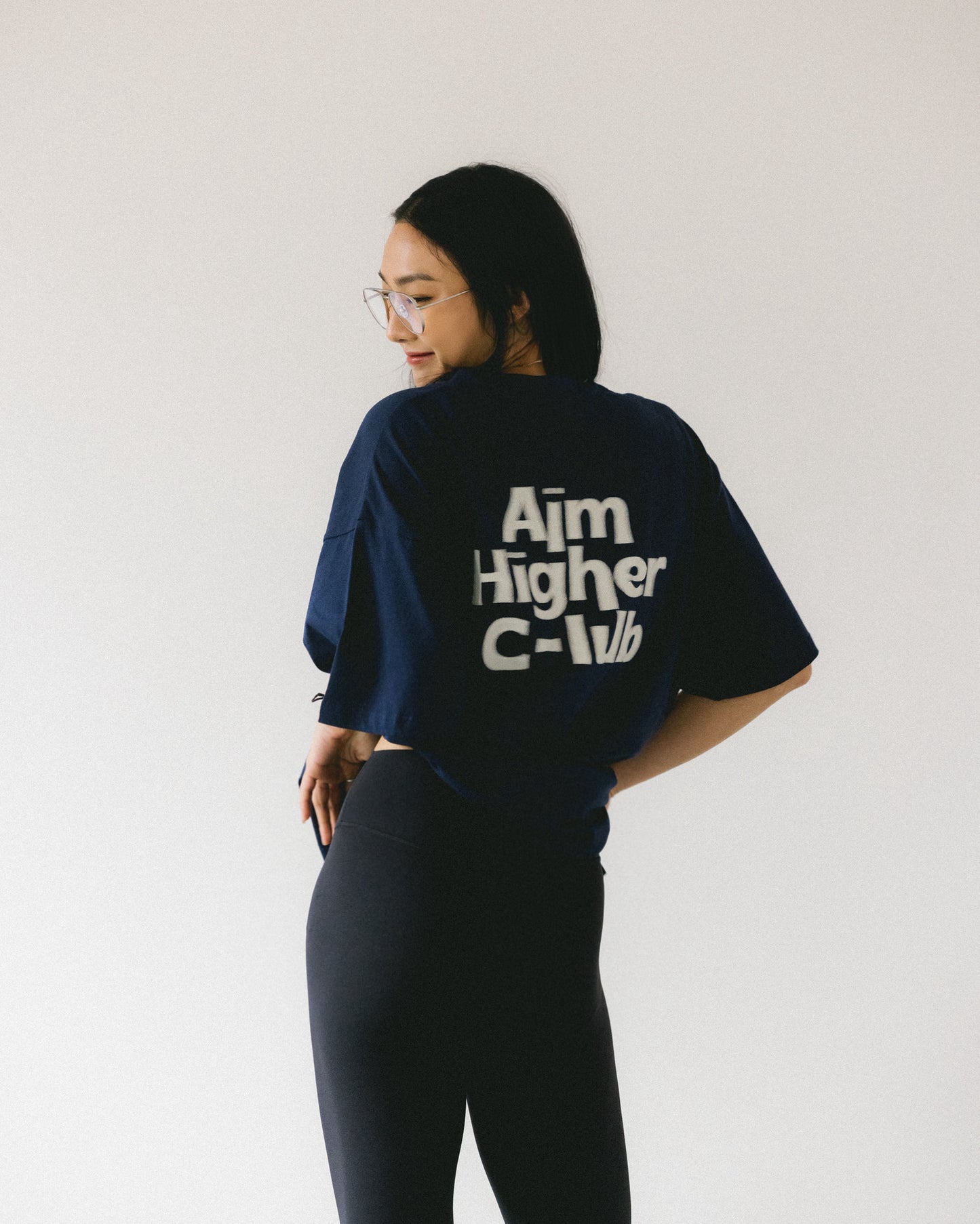 Aim Higher Club Logo Motion Tee/ Navy