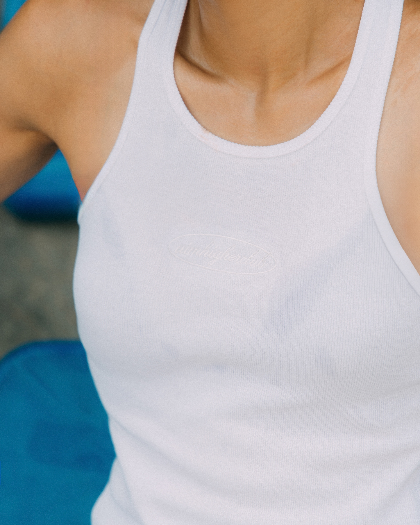 Aim Higher Club Women Oval Logo Tank Top/ White-White