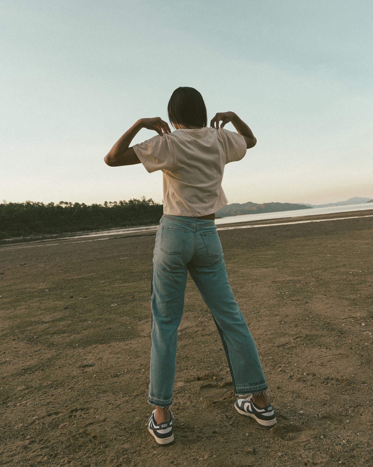 Aim Higher Club Basic Crop top/ Cream