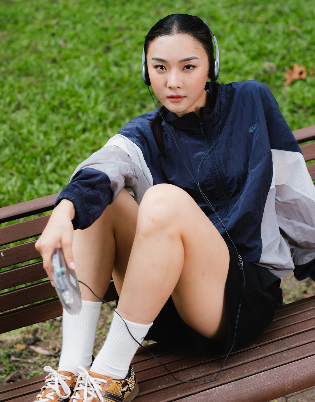 Aim Higher Club 3-Color Tone Unisex Classic Windbreaker/ Navy-Grey