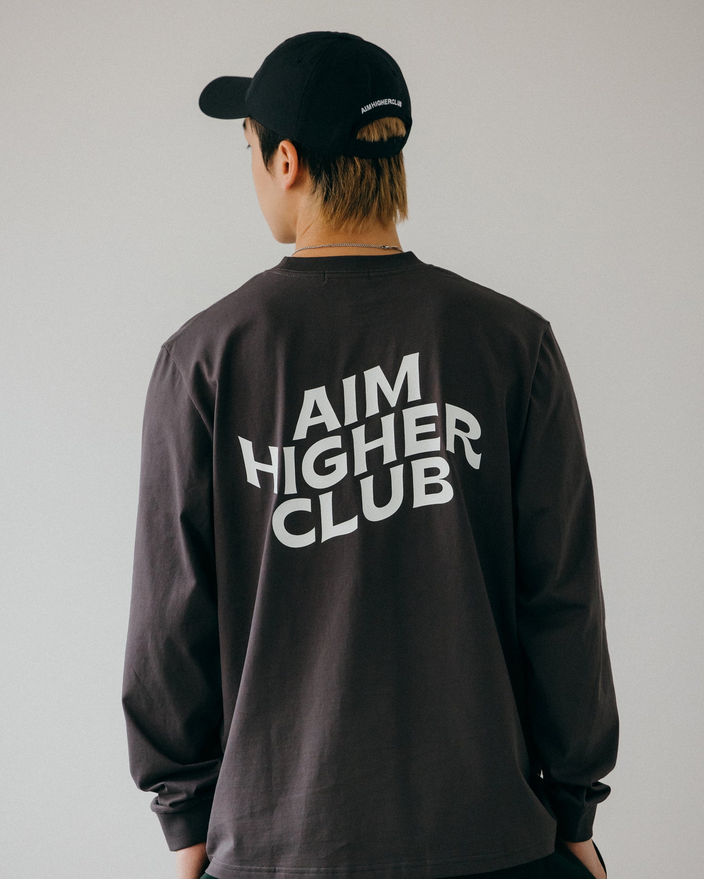 Aim Higher Club Logo Long Tee/ Light Wash Grey