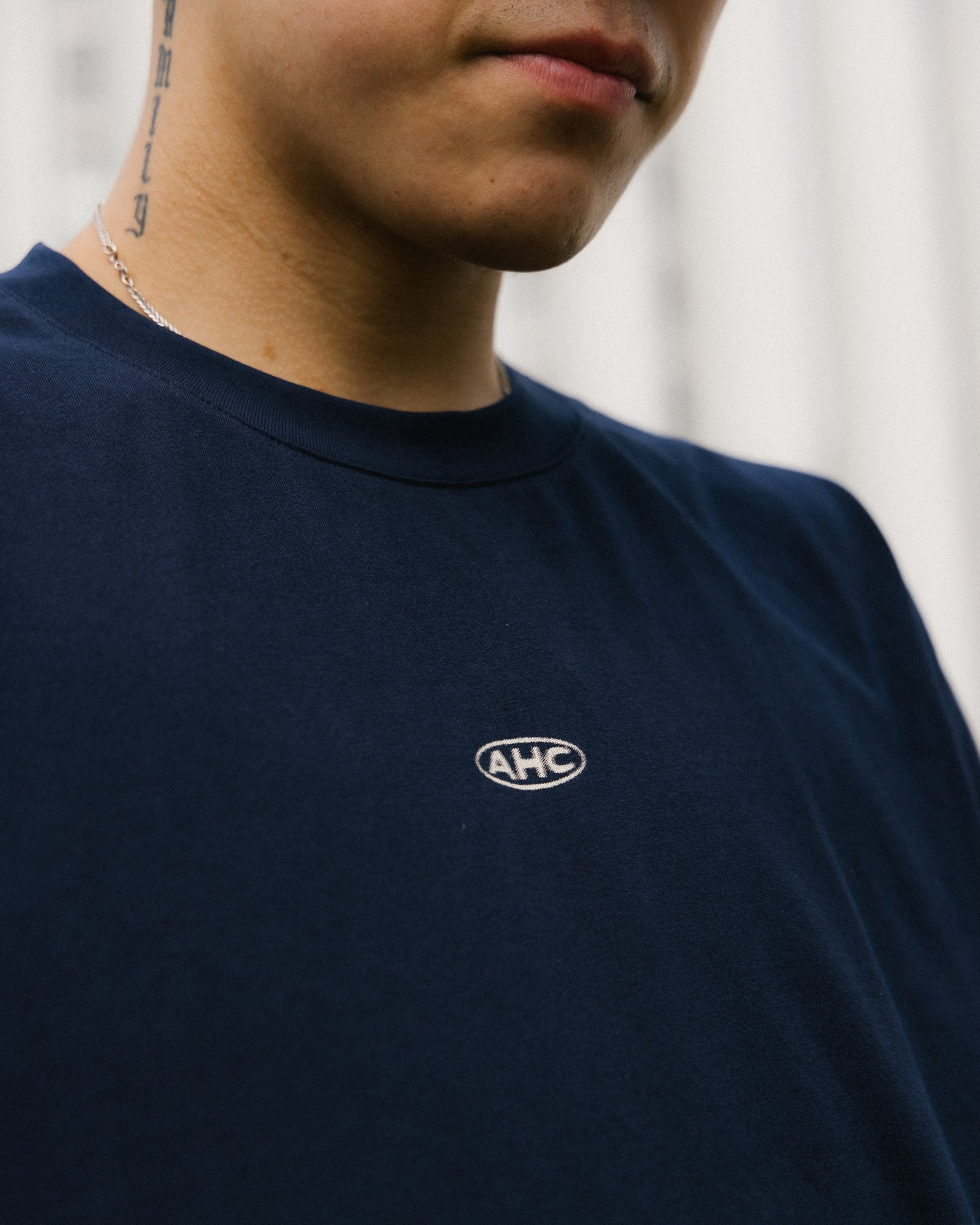 Aim Higher Club Logo Motion Tee/ Navy