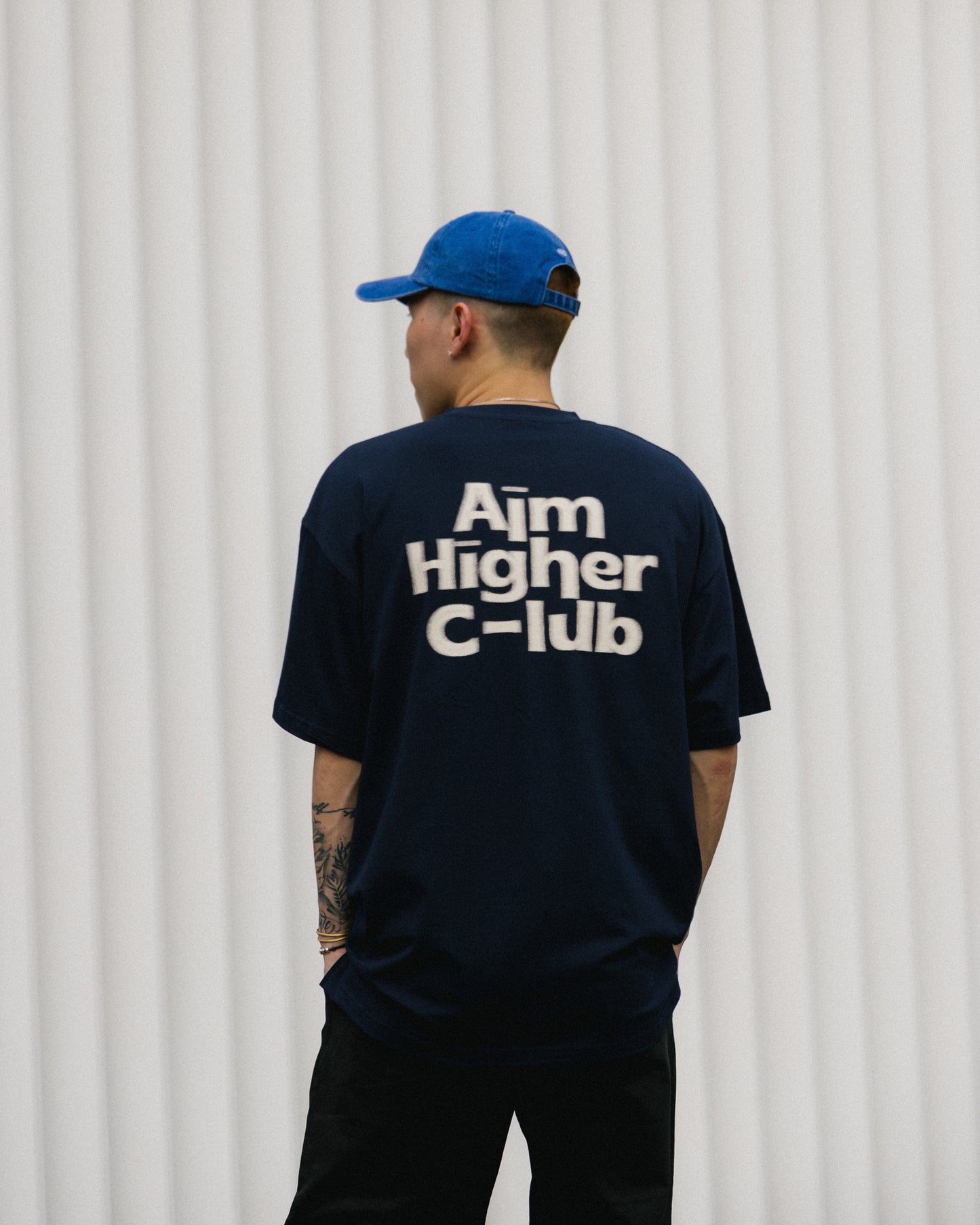 Aim Higher Club Logo Motion Tee/ Navy