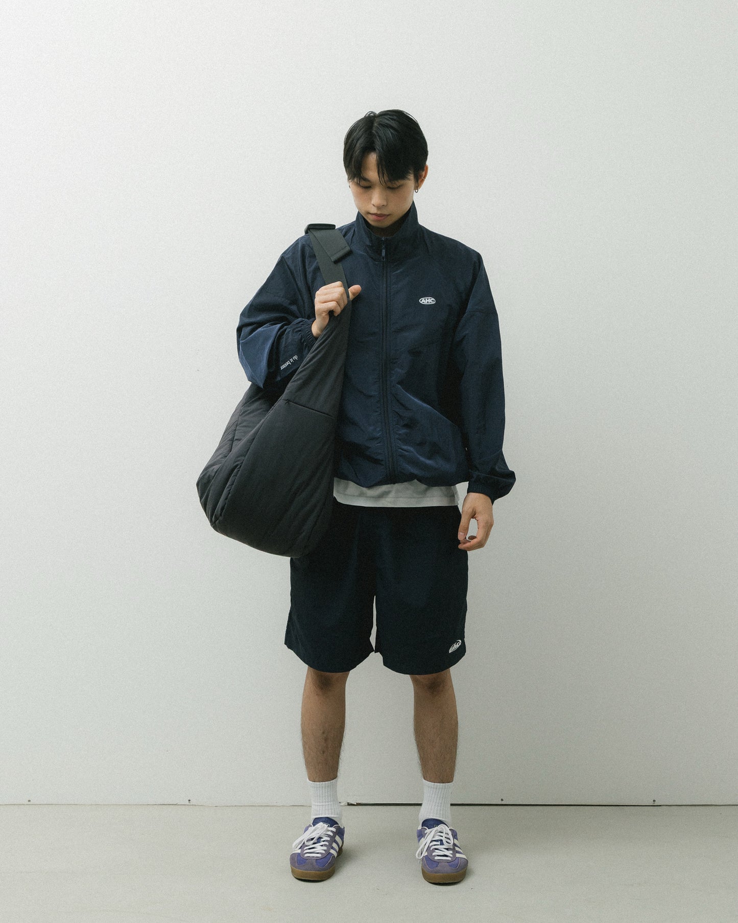 Aim Higher Club Lunar Puff Bag/ Dark Grey