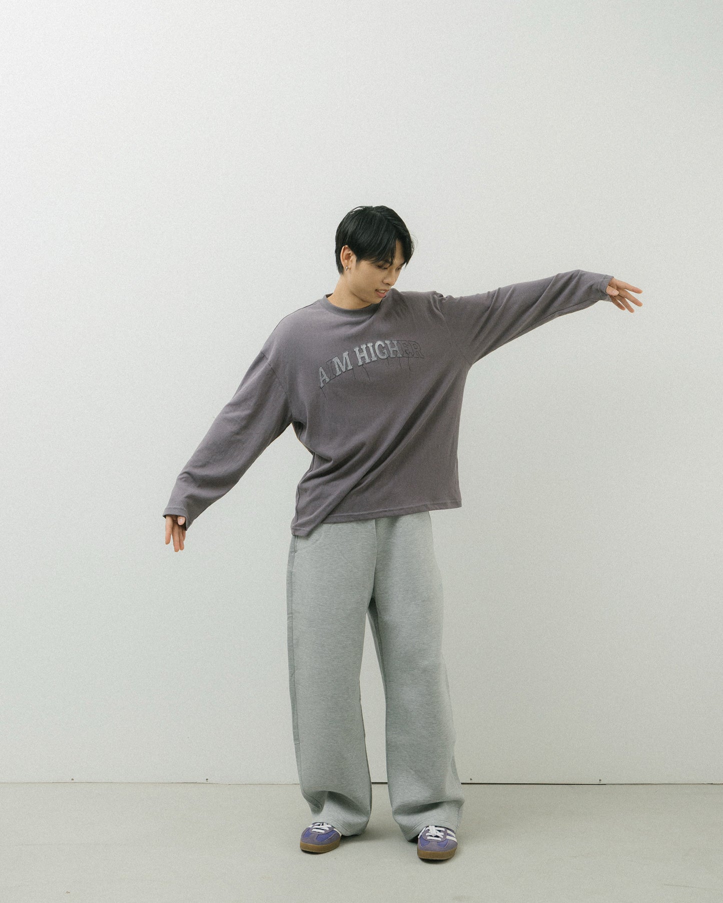 Aim Higher Club College Unisex Long Tee/ Grey