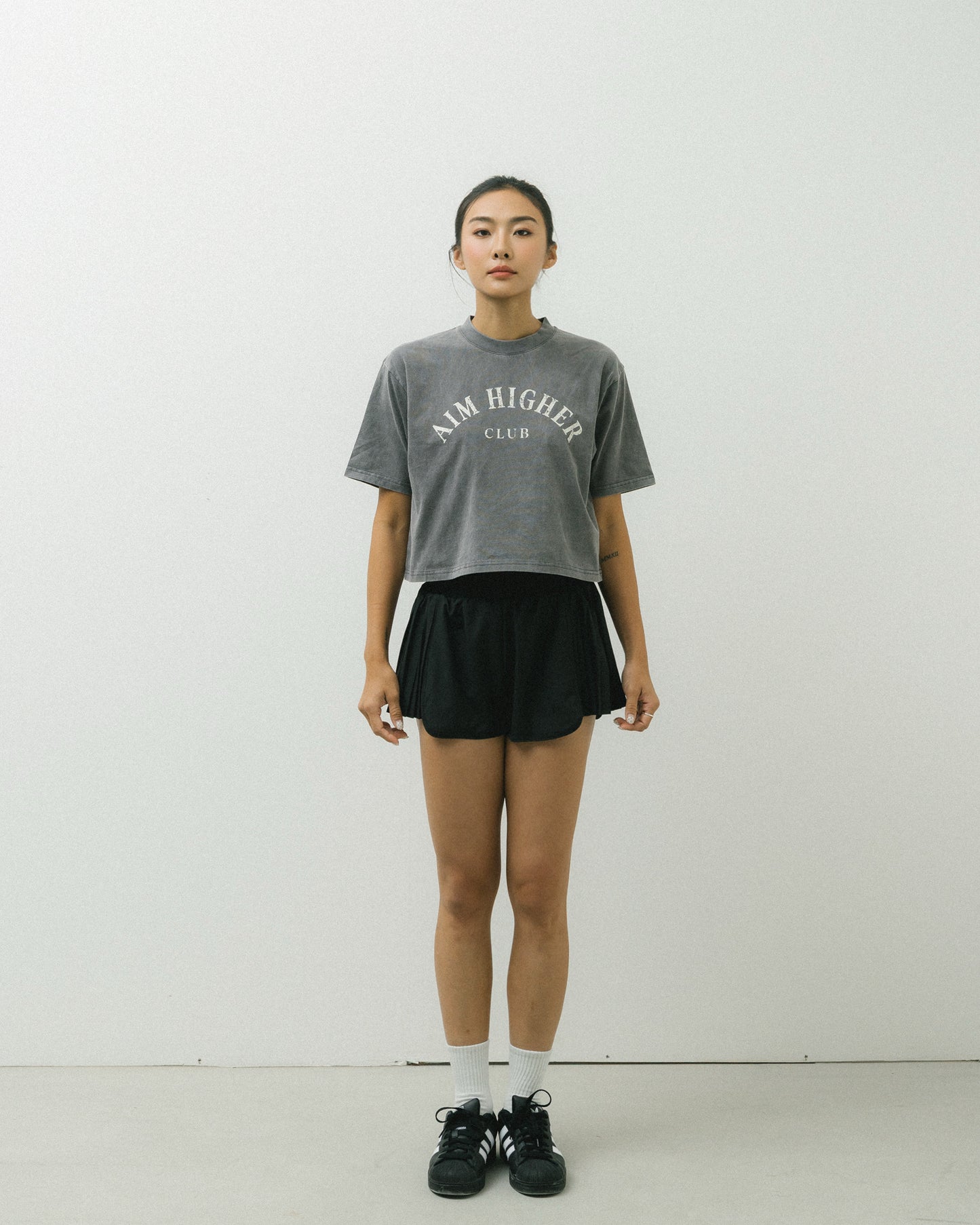 Aim Higher Club Basic Crop Tee/ Washed Charcoal