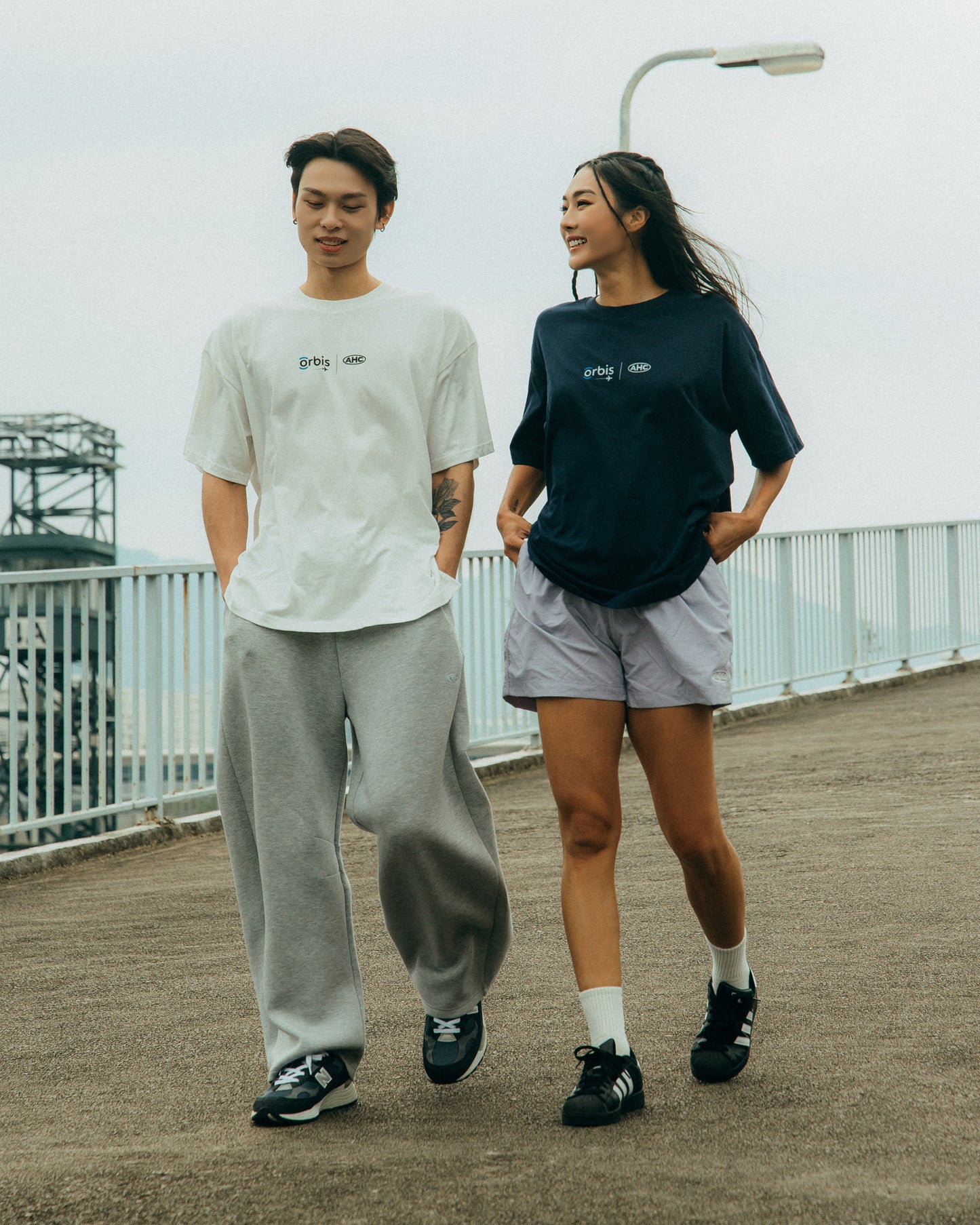 Aim Higher Club × Orbis Clarity Brings Courage Unisex Logo Tee/ White